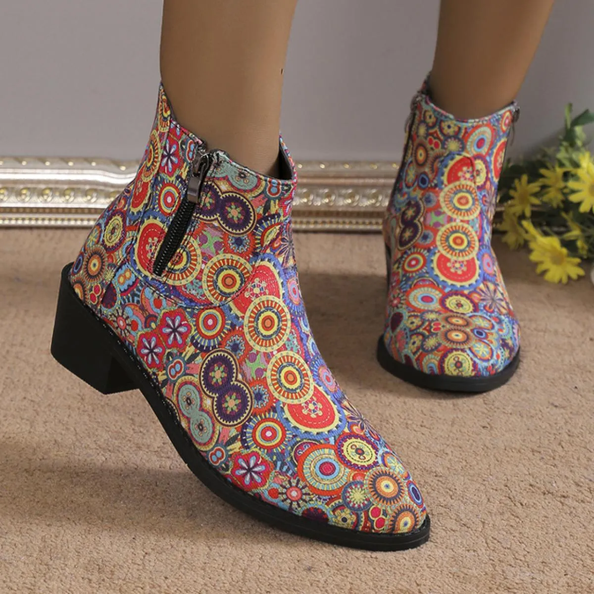 2023 Stivali Chelsea da donna Scarpe con tacco medio Chunky Trend Inverno Nuovi stivali gladiatore alla caviglia con punta a pun