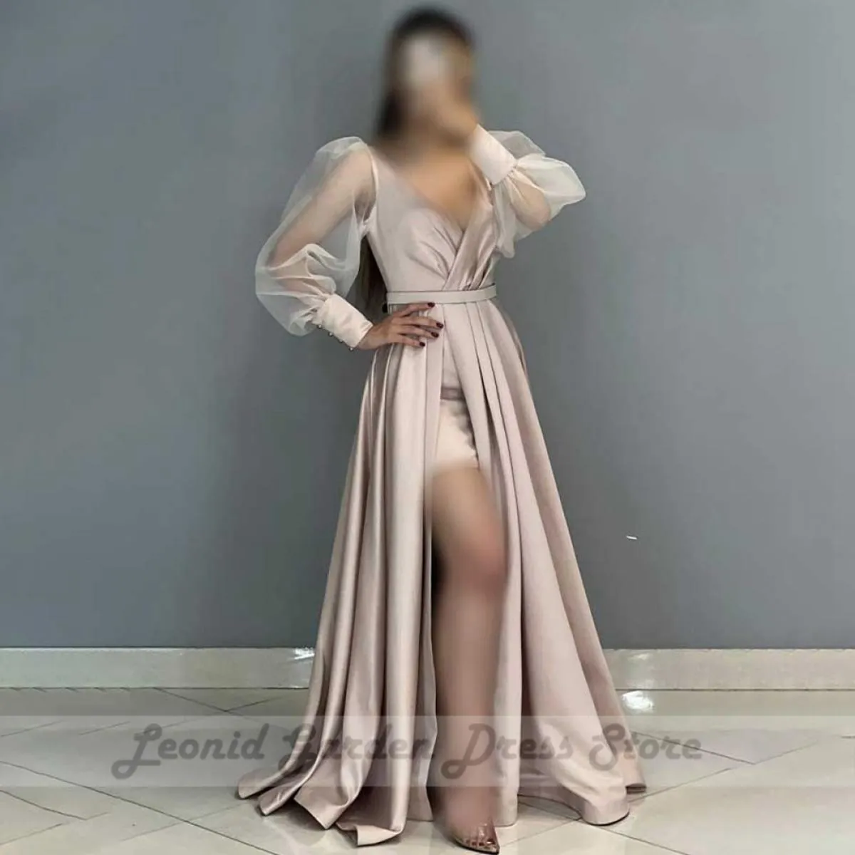 Abiti da sera con spacco laterale viola Abiti da cerimonia formale in tulle a maniche lunghe gonfi con lunghezza al pavimento Si