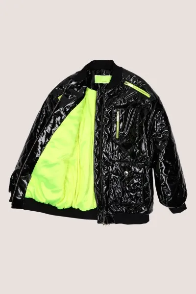 Bomber matelassè in vernice con dettagli fluo Nero