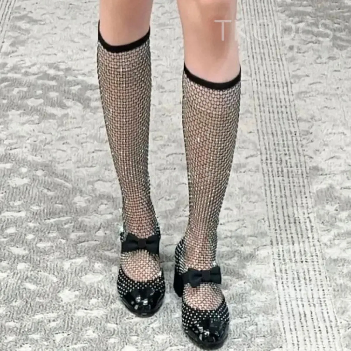 Calzini da donna estivi di design di marca Stivali alti al ginocchio Stivaletti in rete con punta tonda Strass con nodo a farfal