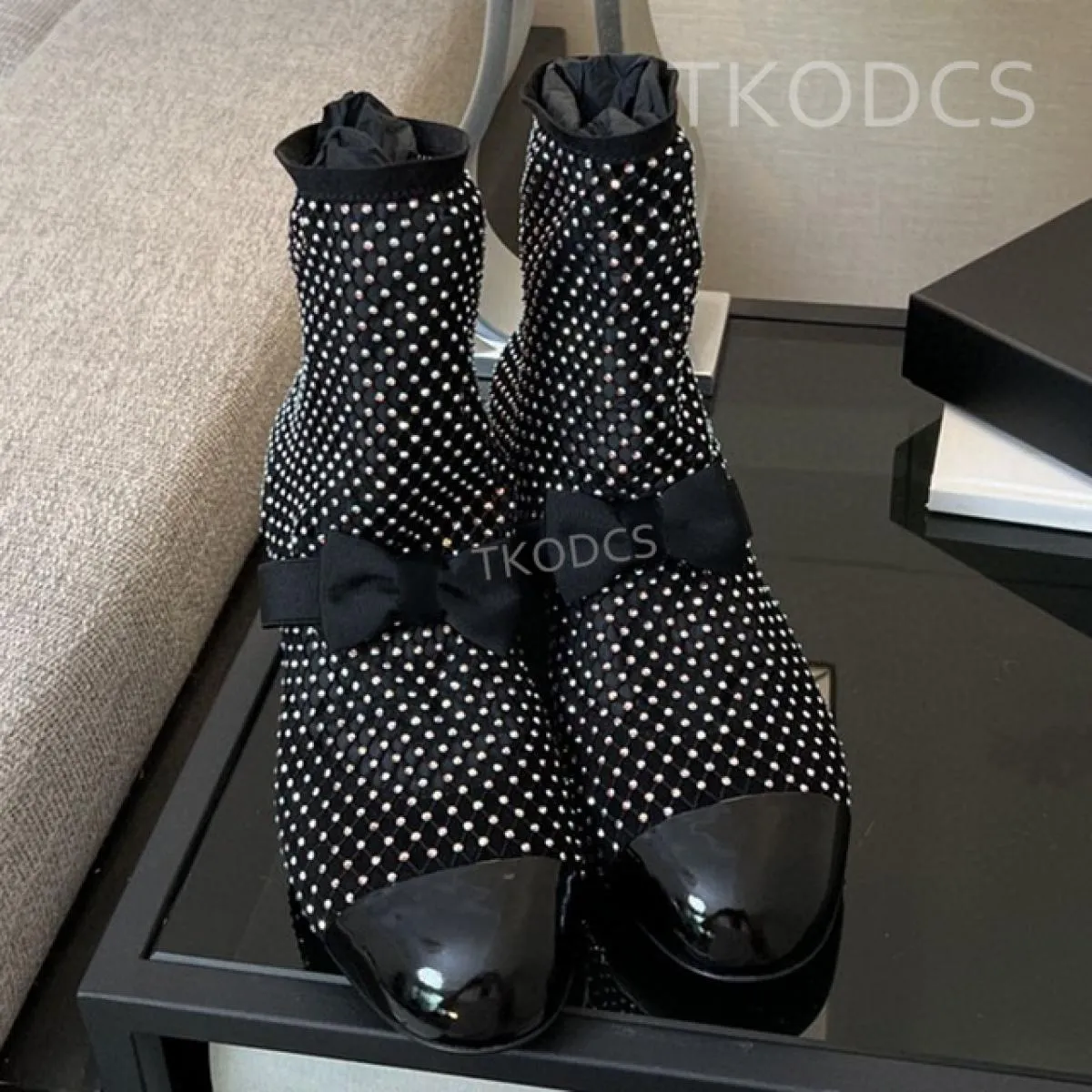 Calzini da donna estivi di design di marca Stivali alti al ginocchio Stivaletti in rete con punta tonda Strass con nodo a farfal