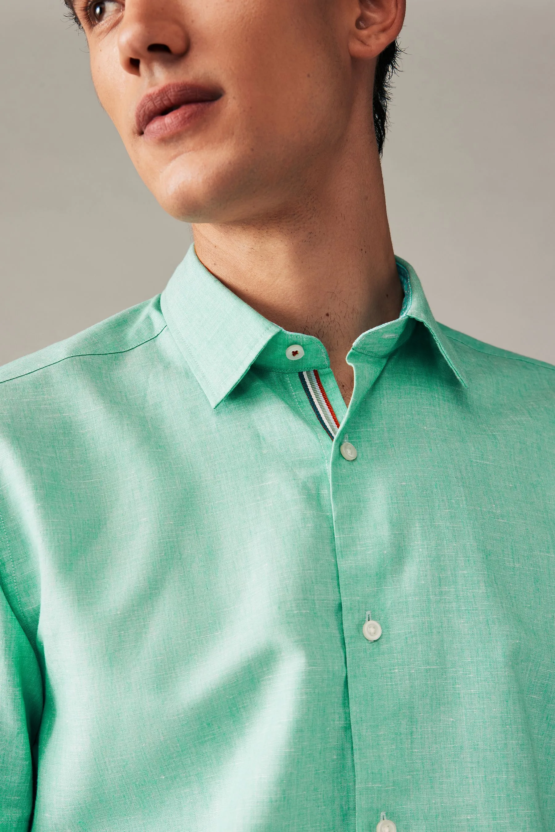 Camicia in Blend Manica corta di lino rifinita    
