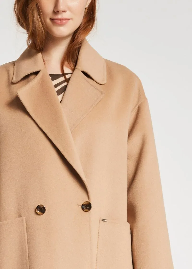 Cappotto con maxi tasche