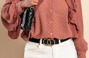 Elegante blusa in tessuto trasparente con balze Vendella, rosa