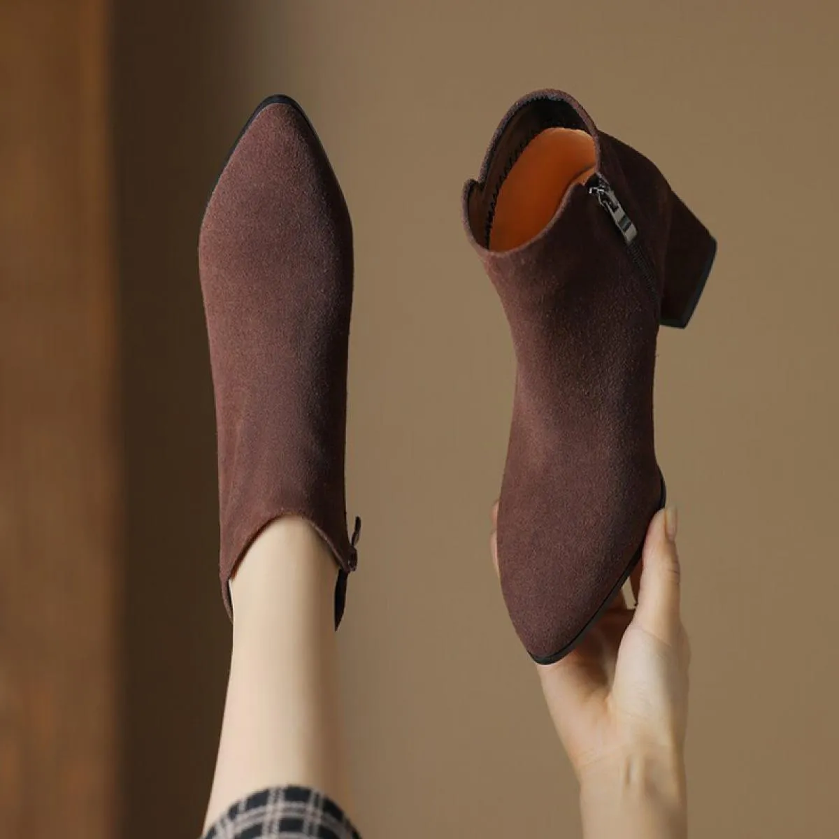 Inverno Donna Tacco medio Stivali Chelsea Scarpe alla caviglia robuste Abito casual Goth Décolleté a punta 2023 Nuove donne di m