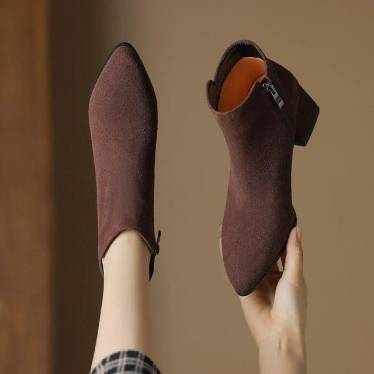 Inverno Donna Tacco medio Stivali Chelsea Scarpe alla caviglia robuste Abito casual Goth Décolleté a punta 2023 Nuove donne di m