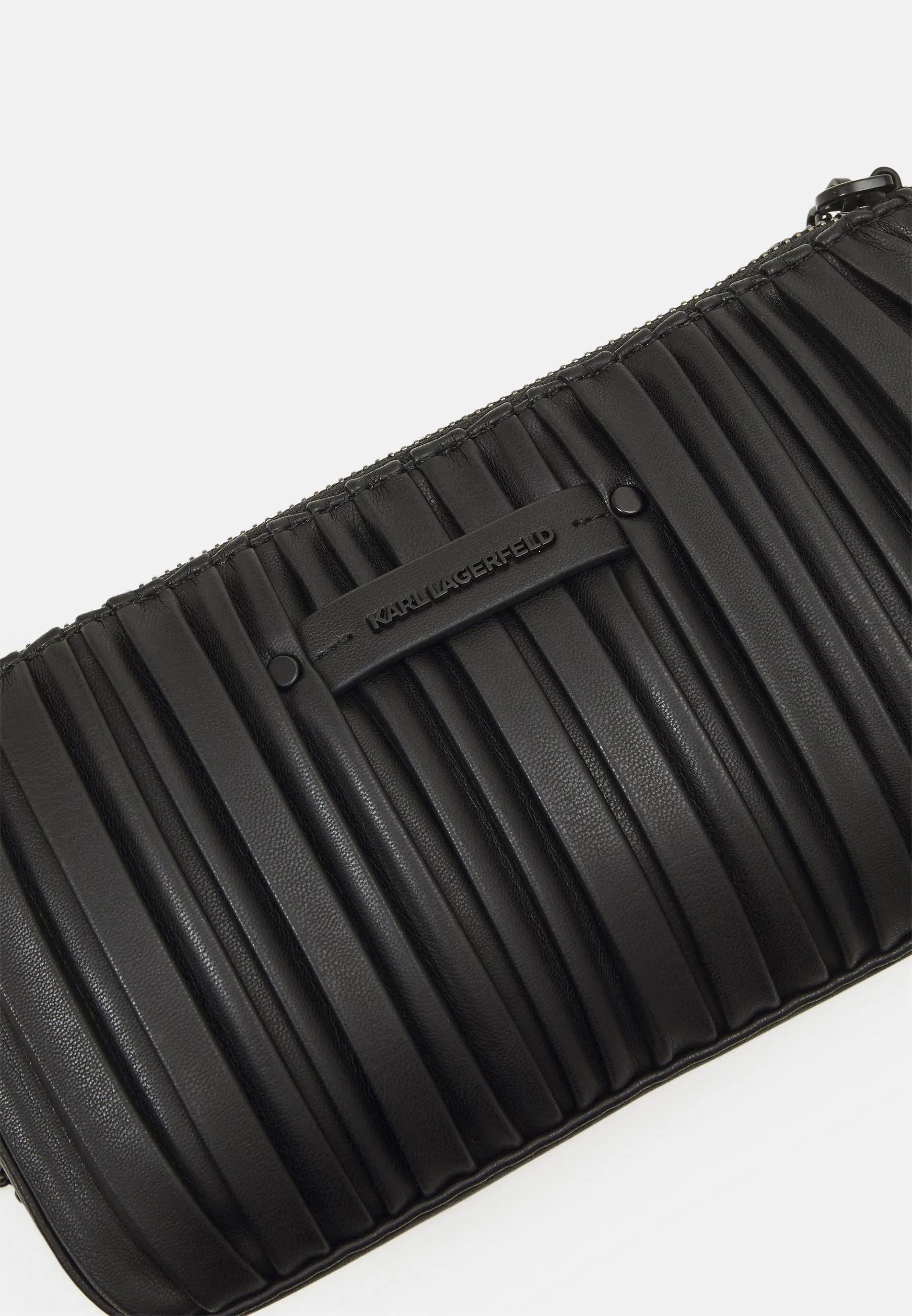KUSHION SHOULDER POUCH - Borsa a mano