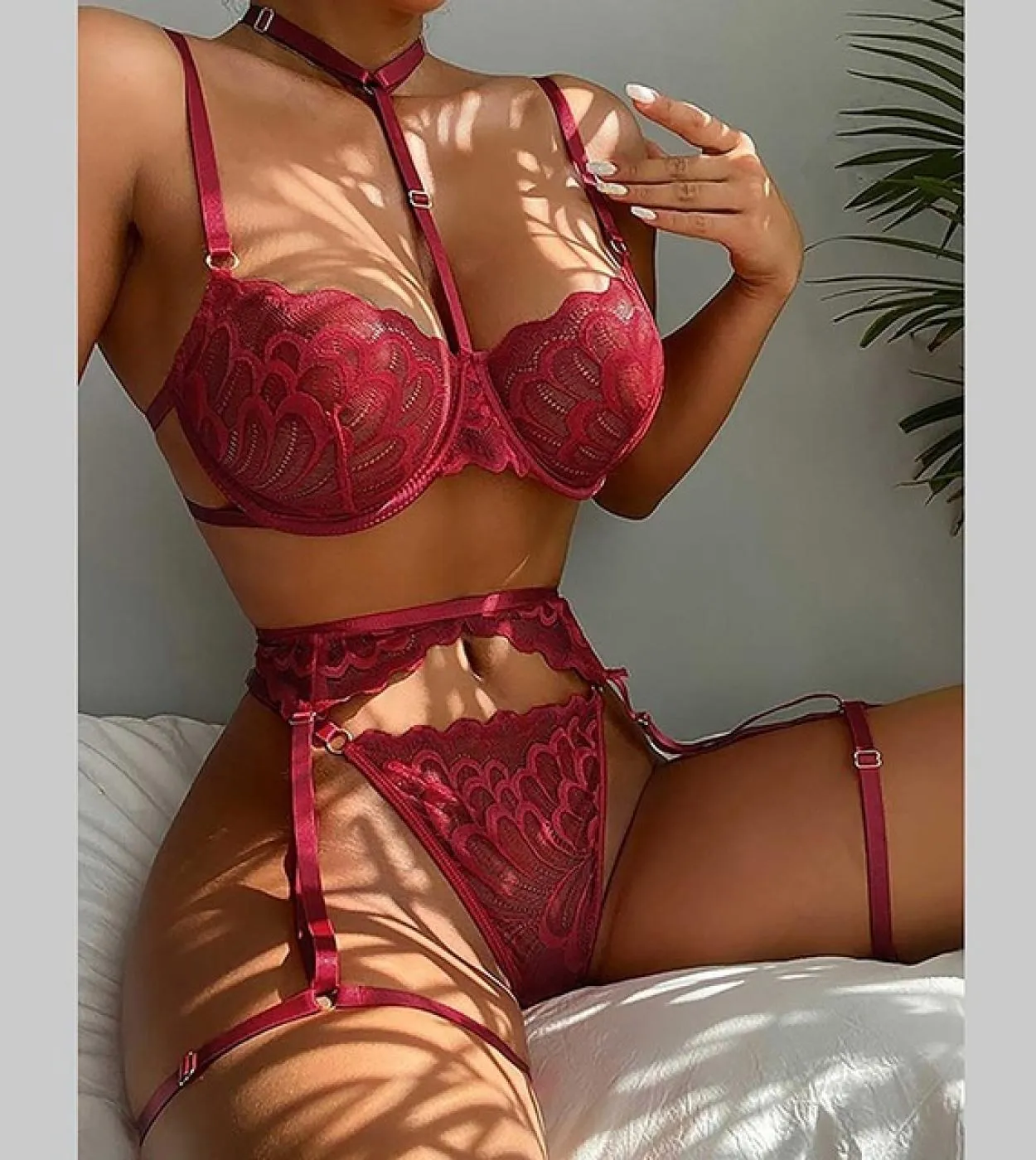 Lingerie trasparente Intimo donna Reggiseno Perizoma Reggicalze Set Lenceria Sensual Mujer Fashion Intimo di pizzo Pigiama Exo