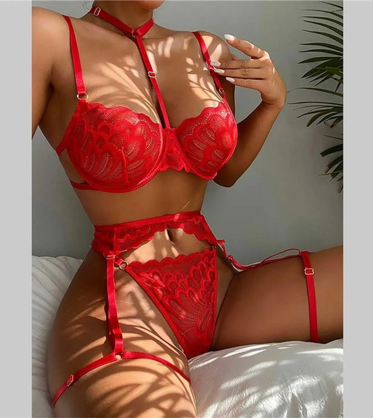Lingerie trasparente Intimo donna Reggiseno Perizoma Reggicalze Set Lenceria Sensual Mujer Fashion Intimo di pizzo Pigiama Exo