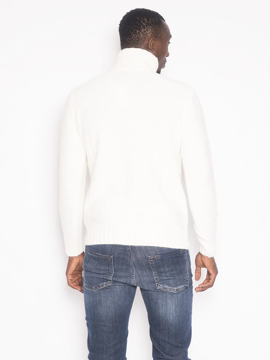 Maglione a Collo Alto Bianco