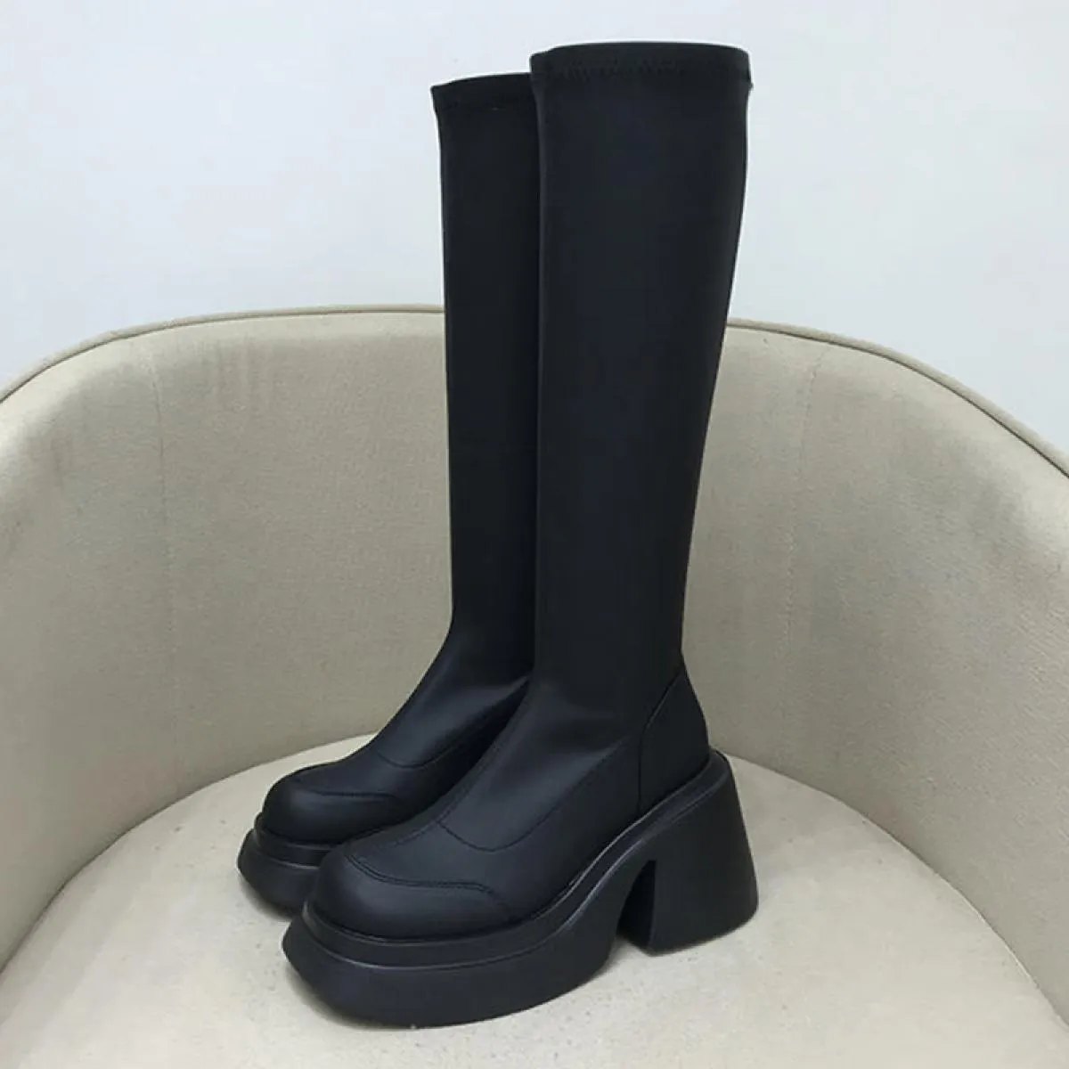 Nuovi stivali Chelsea alti al ginocchio scarpe con tacco alto stivali da moto invernali da donna Goth Designer 2023 stivali punk