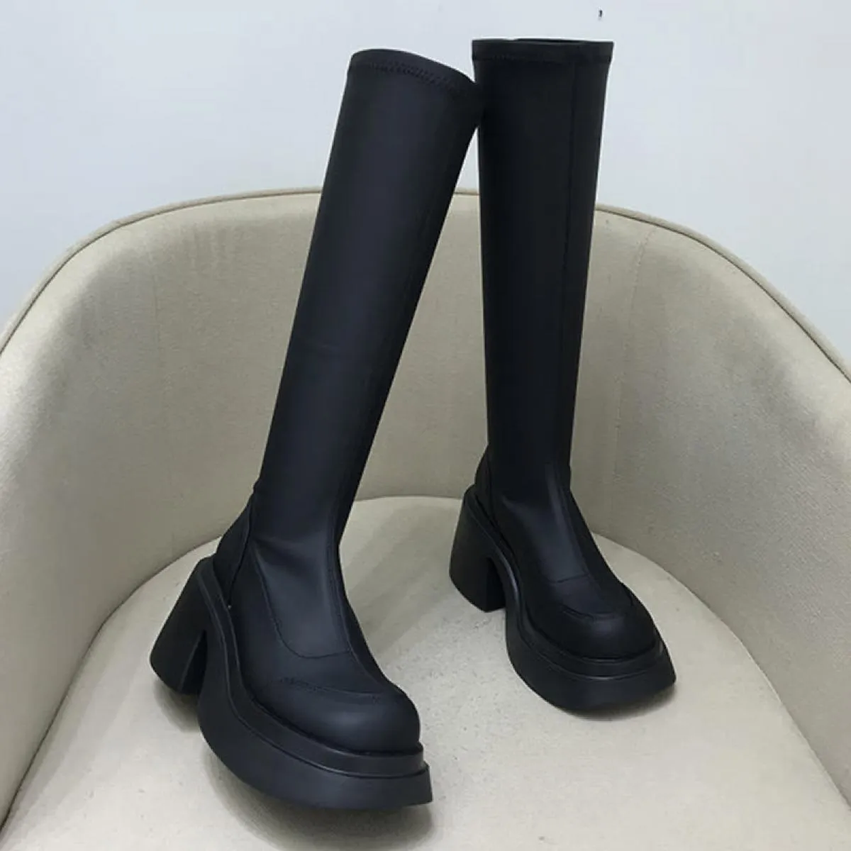 Nuovi stivali Chelsea alti al ginocchio scarpe con tacco alto stivali da moto invernali da donna Goth Designer 2023 stivali punk