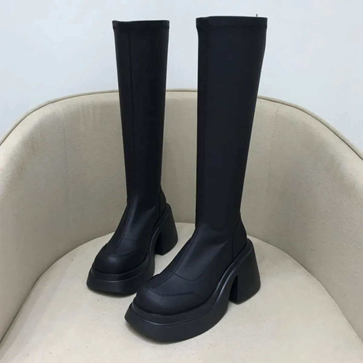 Nuovi stivali Chelsea alti al ginocchio scarpe con tacco alto stivali da moto invernali da donna Goth Designer 2023 stivali punk