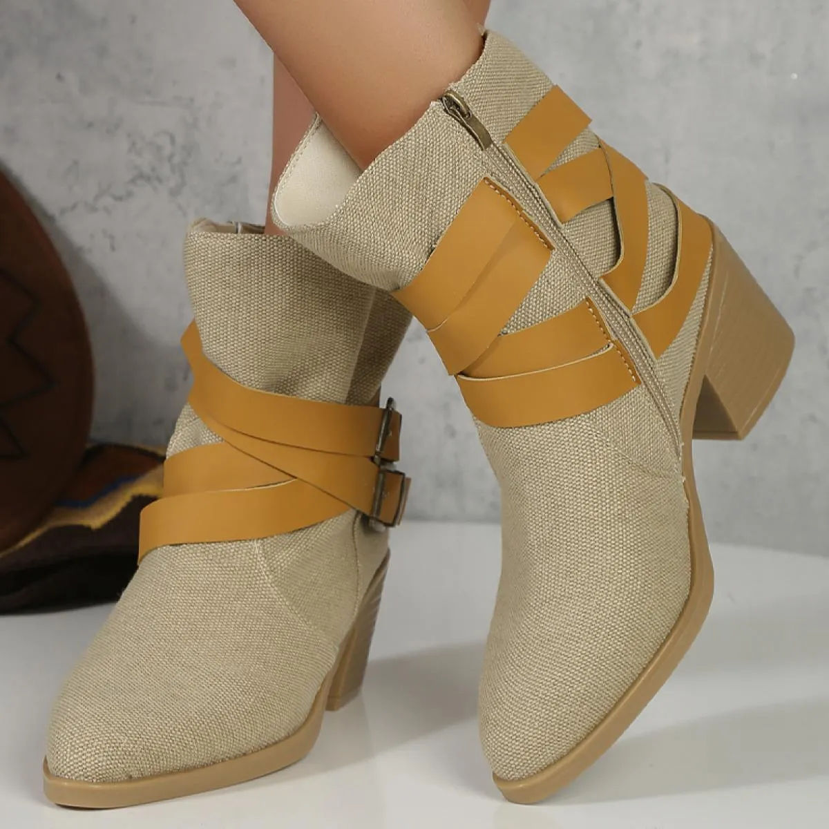 Nuovi stivali gladiatore scarpe da donna tacchi medi Goth inverno 2023 stivali Chelsea di marca caviglia da neve punk moto Botas