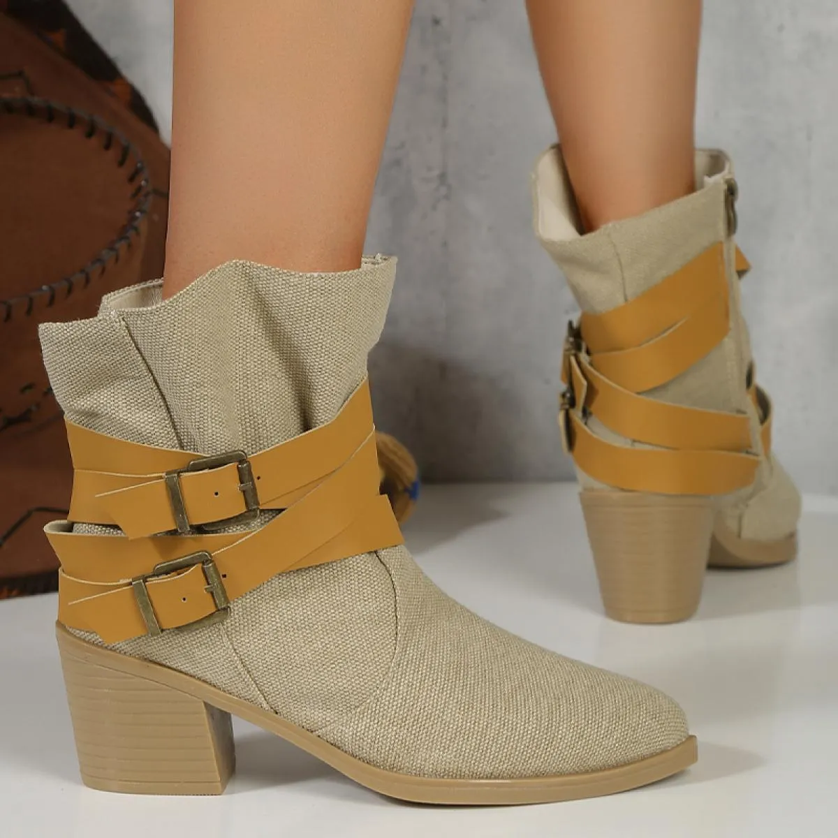 Nuovi stivali gladiatore scarpe da donna tacchi medi Goth inverno 2023 stivali Chelsea di marca caviglia da neve punk moto Botas