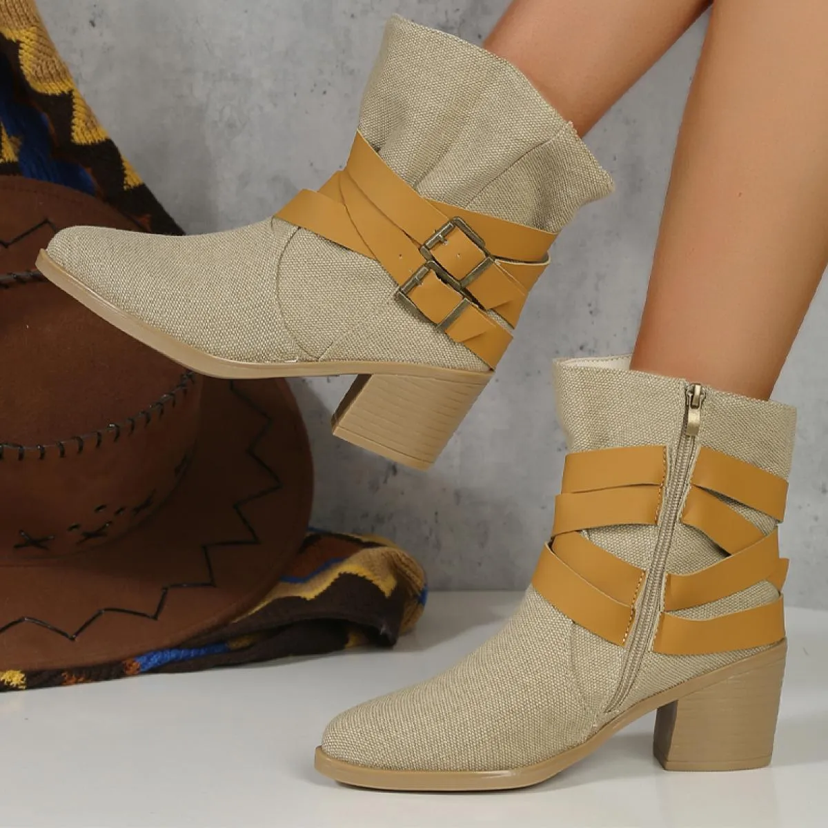Nuovi stivali gladiatore scarpe da donna tacchi medi Goth inverno 2023 stivali Chelsea di marca caviglia da neve punk moto Botas