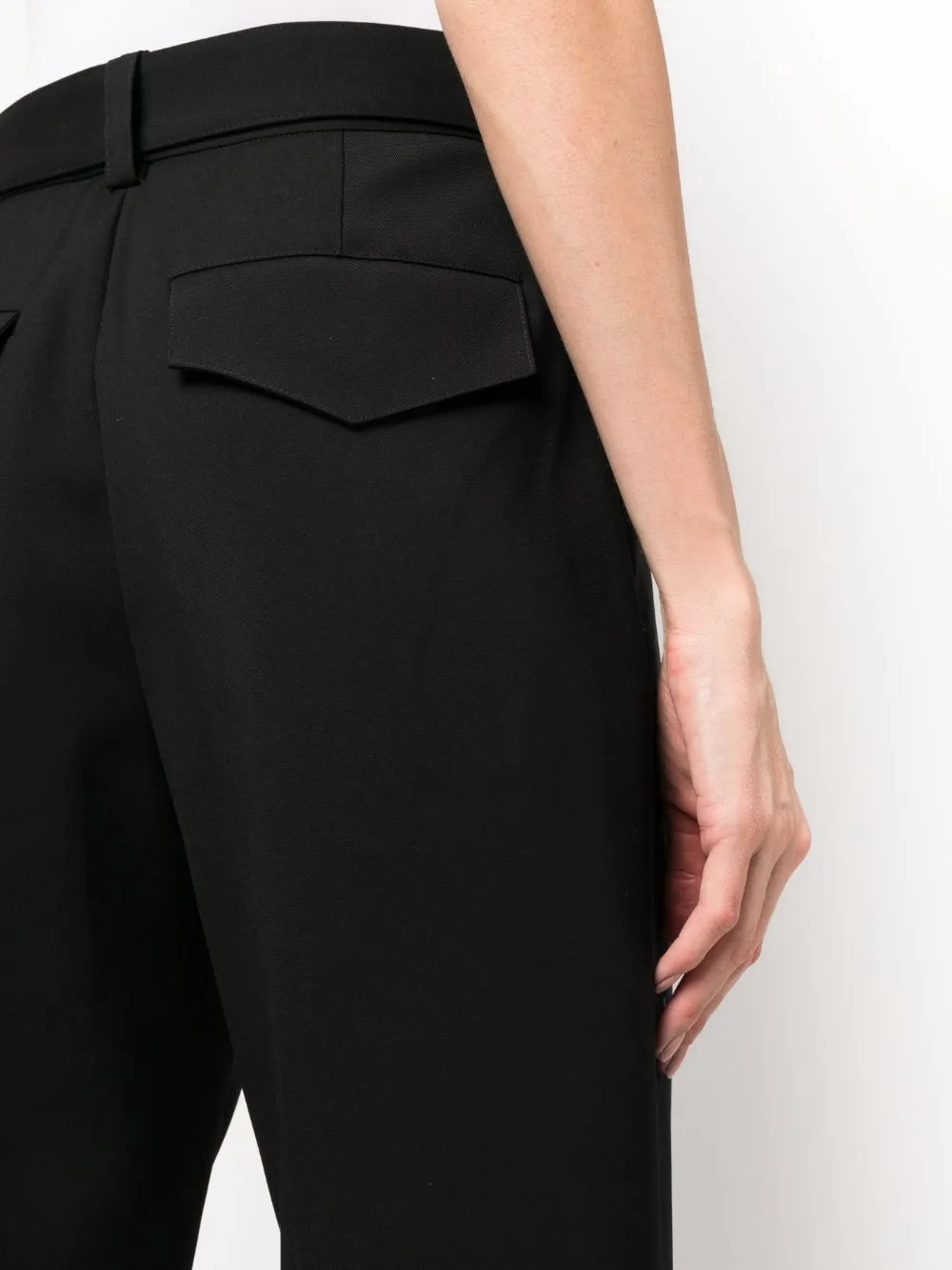 Pantaloni a vita alta con cintura in nero - donna