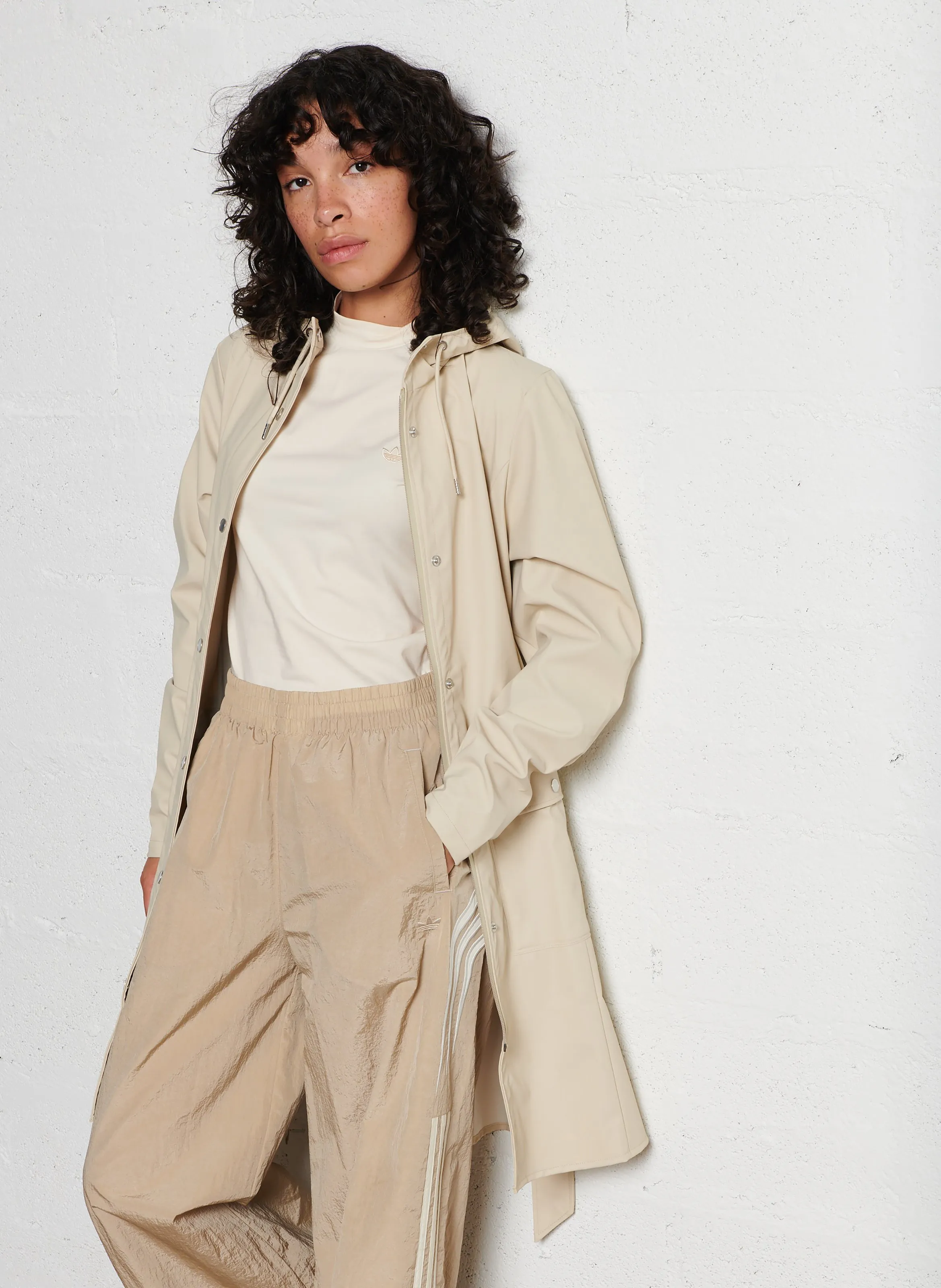  RAINS   Impermeabile con cappuccio | Beige