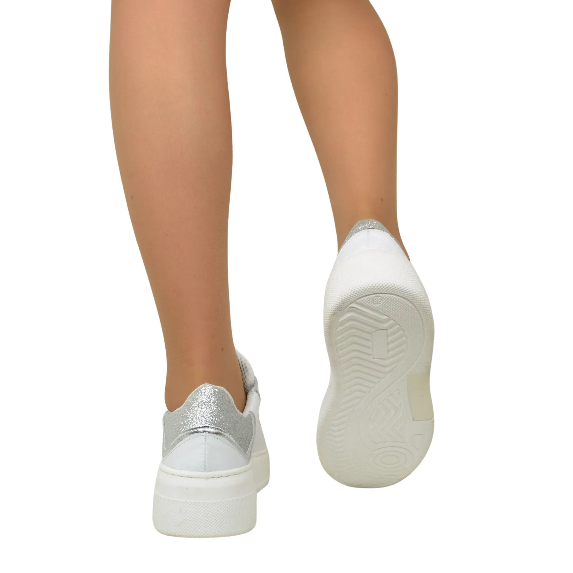 Sneakers Bianche Dettagli Argento Vera Pelle Punta Tonda Divine Follie