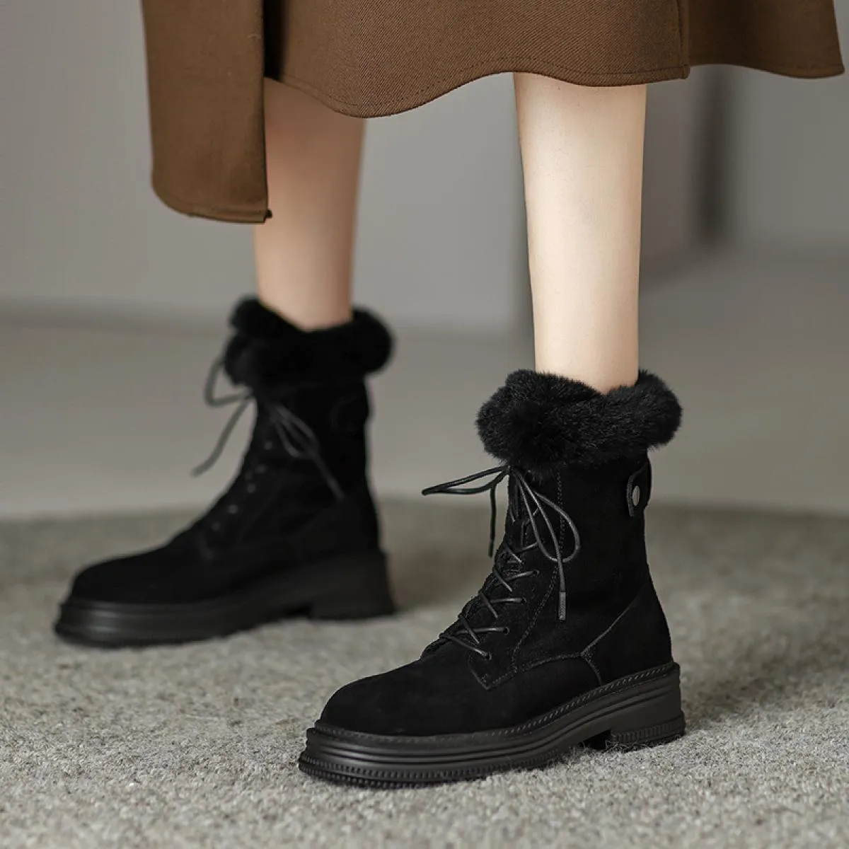 Stivaletti da donna in pelle scamosciata di mucca di lana dolce Stivali da neve con lacci da donna Scarpe casual da ballo Stival
